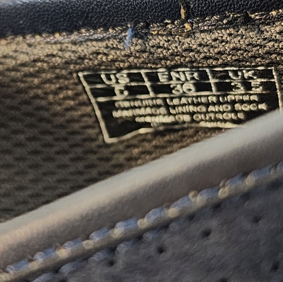 Pluggz Isis Navy Suede Ballet Flats NIB Size 6 - Picture 14 of 14